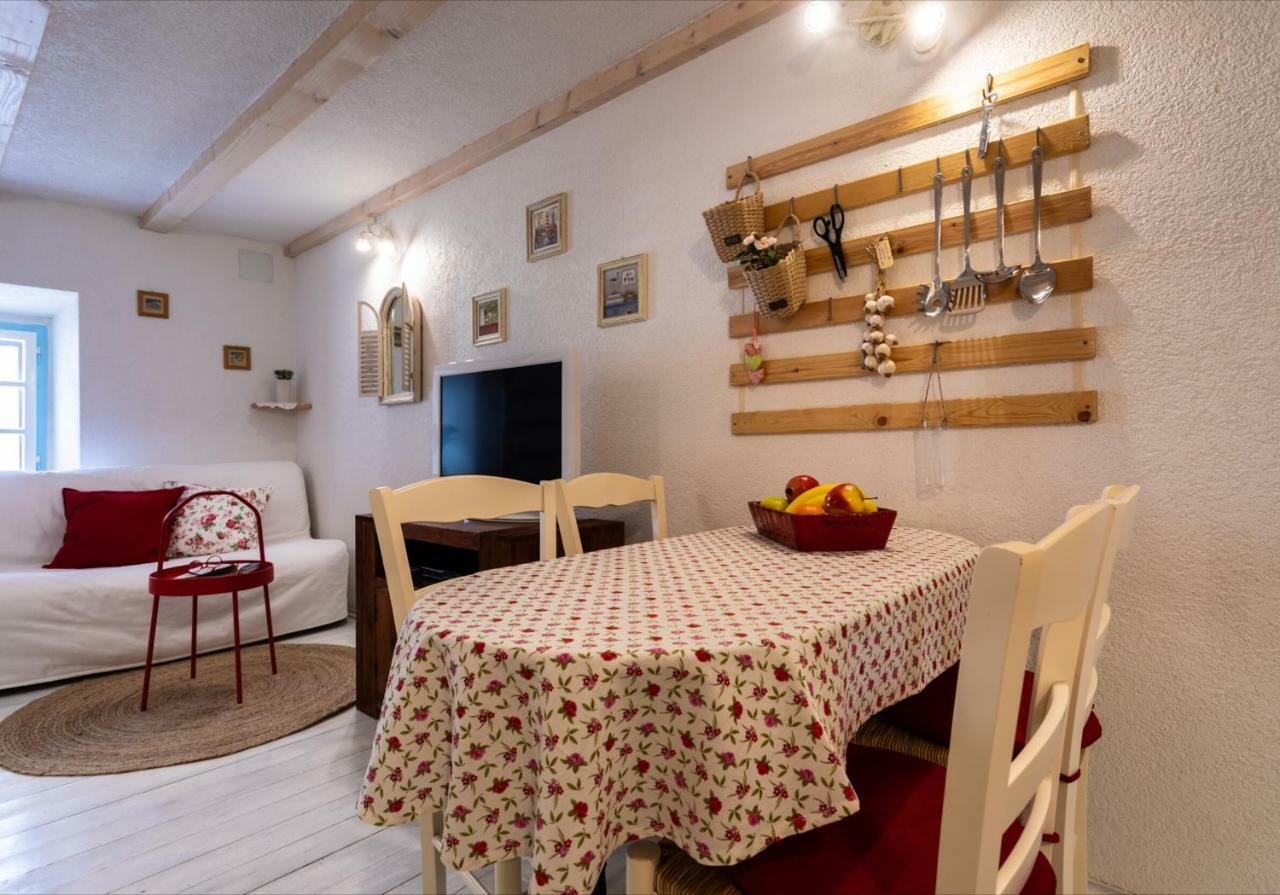 Apartman Valdi Baska  Bagian luar foto