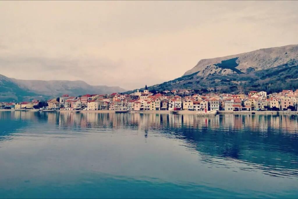 Apartman Valdi Baska  Bagian luar foto