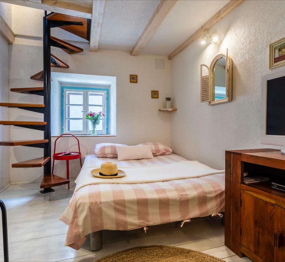 Apartman Valdi Baska  Bagian luar foto